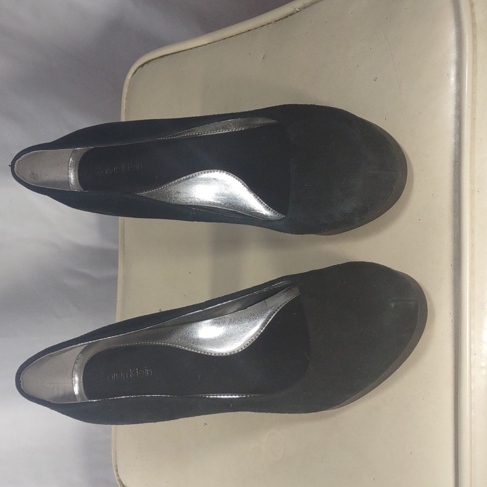 Size 8 Black Suede Calvin Klein Heels